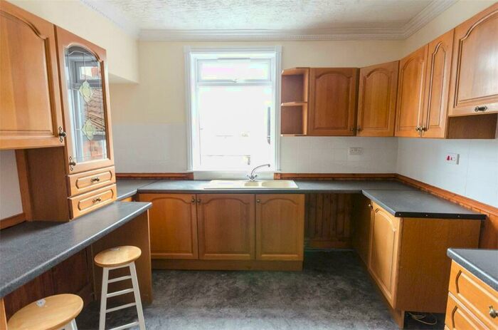 3 Bedroom Flat To Rent In Queen Street, Withernsea, HU19