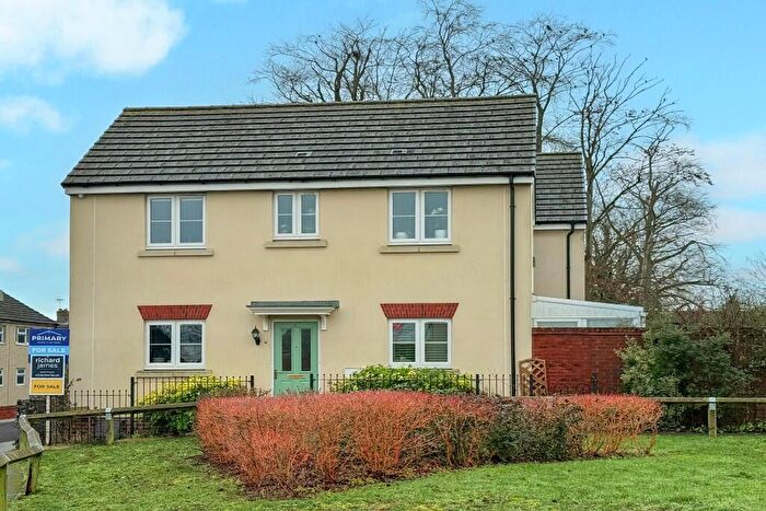 3 Bedroom Detached House For Sale In Rylands Way, Royal Wootton Bassett, SN4