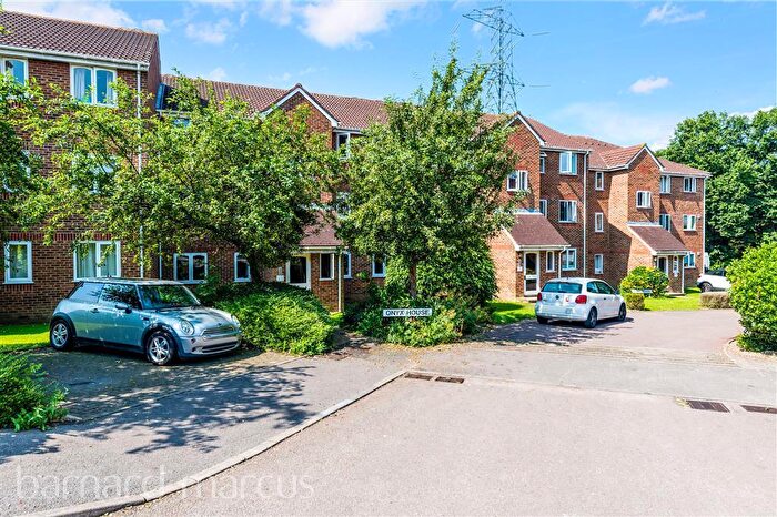 1 Bedroom Flat To Rent In Percy Gardens, Worcester Park, KT4