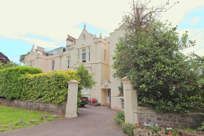 3 Bedroom Flat To Rent In Clifton Down, Bristol, BS8
