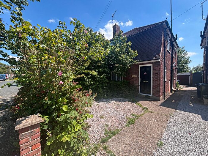 3 Bedroom Semi-Detached House To Rent In St Kilda Avenue, Cambridge, CB4