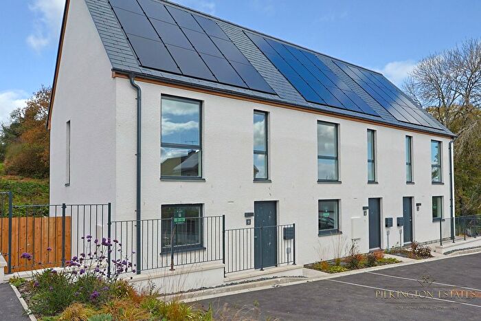 2 Bedroom End Of Terrace House For Sale In Holbeton, Plymouth, Devon, PL8