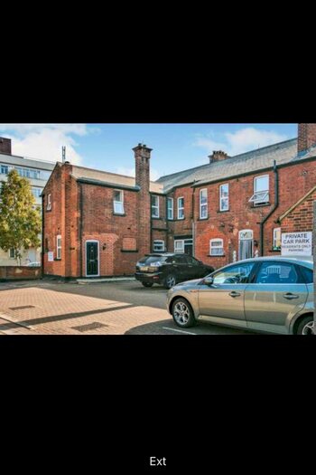 2 Bedroom Maisonette To Rent In Dock Road, Tilbury, Essex, RM18