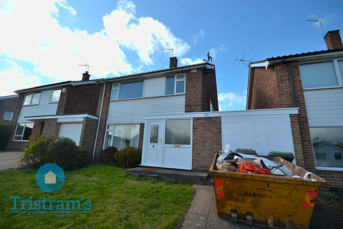 3 Bedroom Link Detached House To Rent In Appledore Avenue, Nottingham, NG8