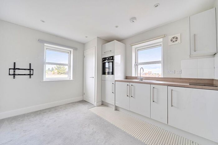 1 Bedroom Flat To Rent In Arden Street, Stratford-Upon-Avon, CV37
