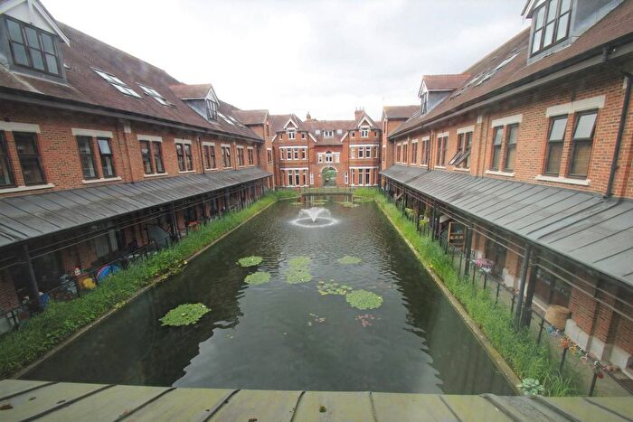 2 Bedroom Flat For Sale In Silas Court, Watford, WD17