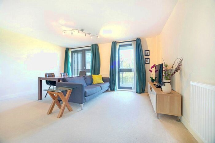 2 Bedroom Flat To Rent In Needleman Close, London, NW9