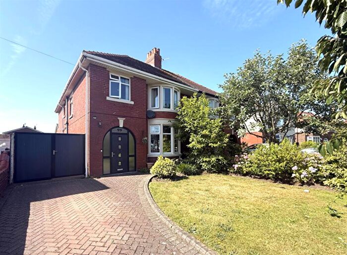 4 Bedroom Semi-Detached House For Sale In Mayfield Road, Lytham St. Annes, FY8