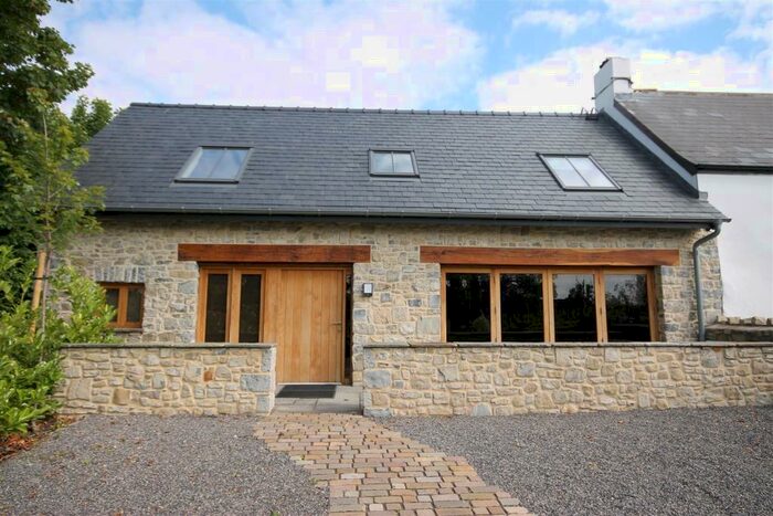 3 Bedroom Barn Conversion To Rent In Fontygary Road, Rhoose, CF62