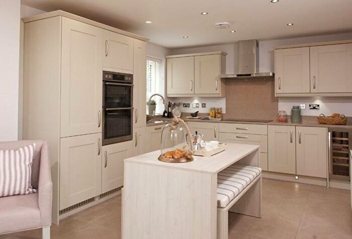 5 Bedroom Detached House For Sale In Fen Street, Milton Keynes, Buckinghamshrie, MK10