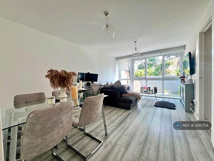 1 Bedroom Flat To Rent In Hervey Road, London, SE3