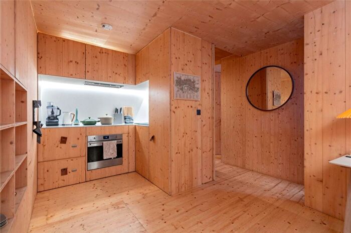 1 Bedroom Flat To Rent In Barretts Grove, London, N16