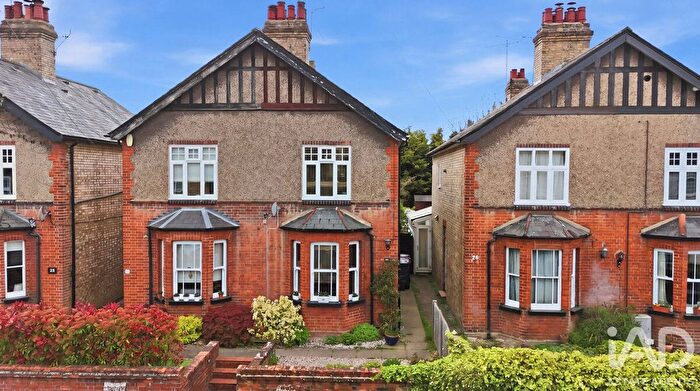 3 Bedroom Semi Detached House For Sale In Southmill Road, Bishop's Stortford, CM23