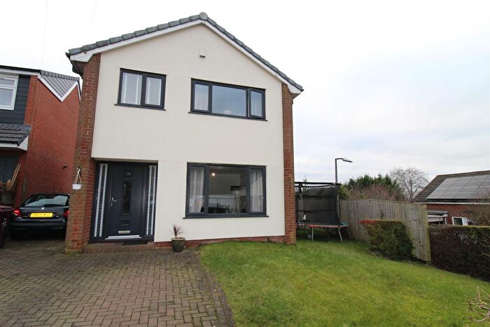 3 Bedroom Detached House For Sale In Pennine Road, Horwich, Bolton, BL6