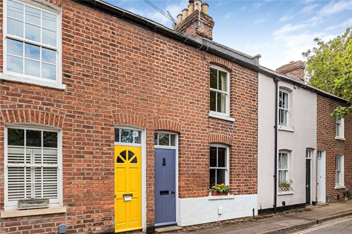 2 Bedroom Terraced House For Sale In Swan Street, Osney Island, OX2