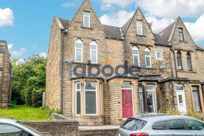 3 Bedroom Terraced House To Rent In Church Street, Moldgreen, Huddersfield, HD5