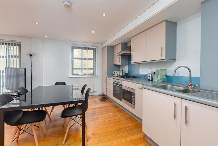 2 Bedroom Private Hall To Rent In Henry Street, Lancaster, LA1