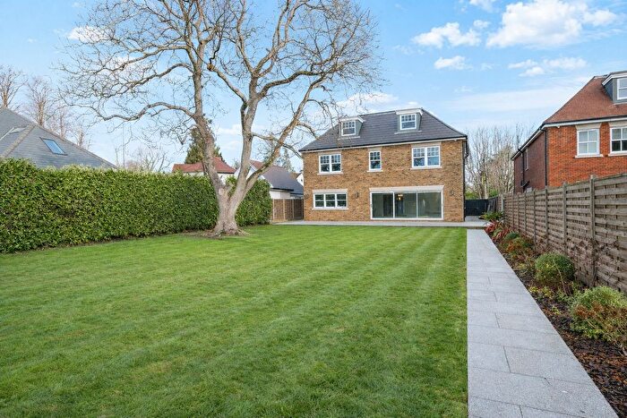 5 Bedroom Detached House For Sale In Furze Grove, Kingswood, KT20