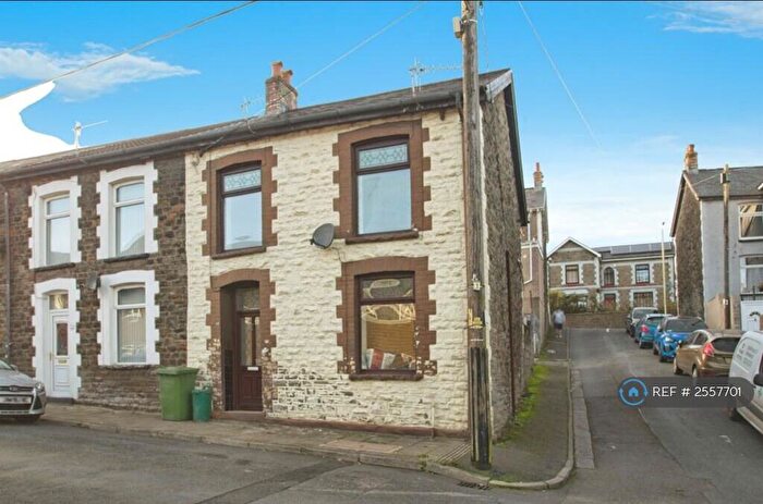 2 Bedroom End Of Terrace House To Rent In Lincoln Street, Porth, CF39