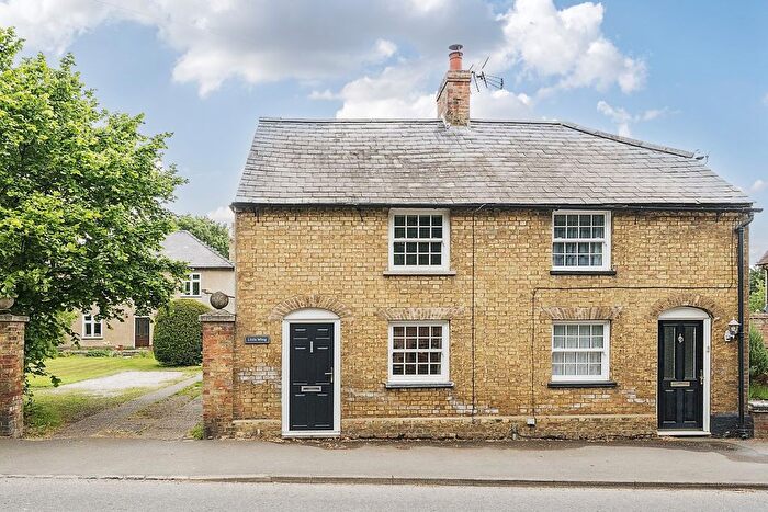 2 Bedroom Semi-Detached House For Sale In High Street, Flitton, MK45