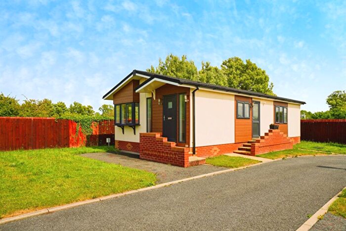2 Bedroom Park Home For Sale In Links View, Meols, Wirral, CH47