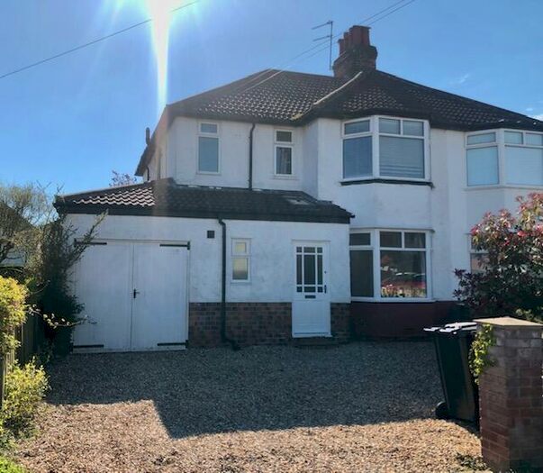 4 Bedroom Semi-Detached House To Rent In Arncliffe Road, Harrogate, HG2