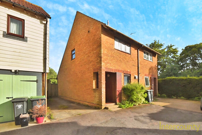 2 Bedroom Semi Detached House For Sale In Loompits Way, Saffron Walden, Essex, CB11