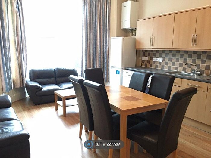 6 Bedroom Flat To Rent In Belvoir Road, Bristol, BS6