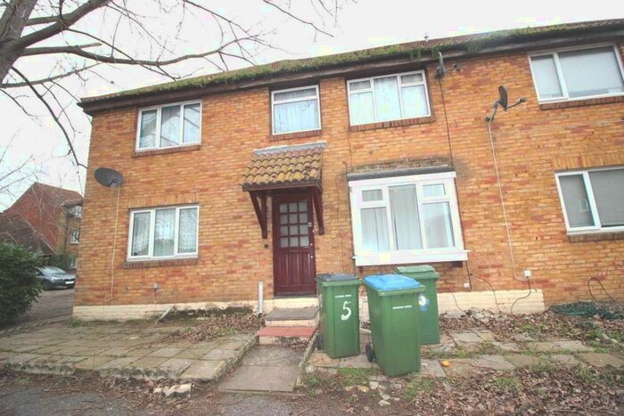 3 Bedroom End Of Terrace House To Rent In Bertrand Way, Thamesmead, SE28
