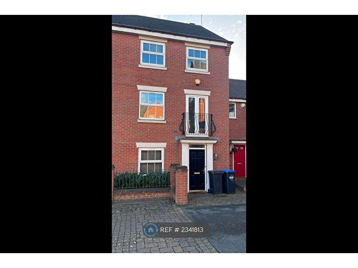 4 Bedroom Terraced House To Rent In Longstork Road, Rugby, CV23
