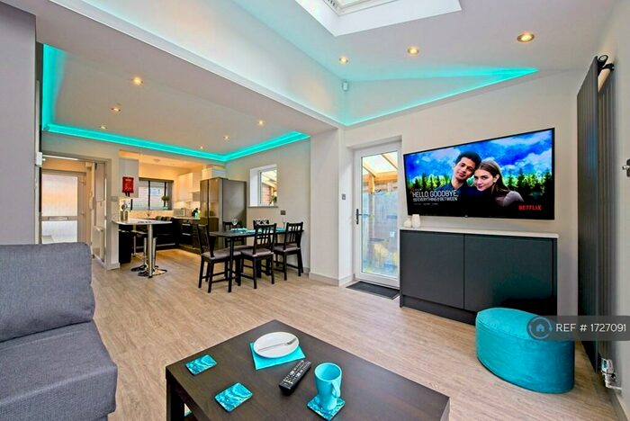 5 Bedroom Terraced House To Rent In Havelock Street, Loughborough, LE11