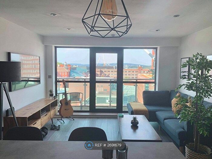 2 Bedroom Flat To Rent In Sheffield, Sheffield, S1