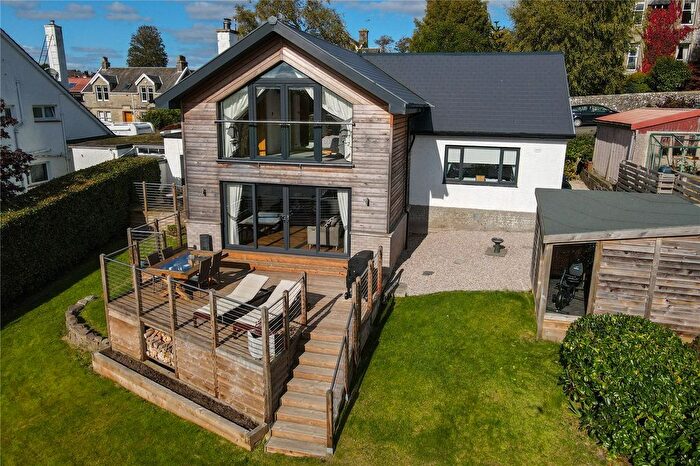 4 Bedroom Detached House For Sale In Friarsdene, Lanark, ML11