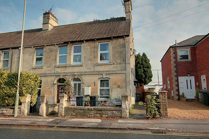 2 Bedroom Flat To Rent In Bradford Road, Trowbridge, BA14