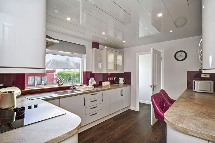 3 Bedroom Semi-detached House For Sale In Glaskhill Terrace, Penicuik, EH26