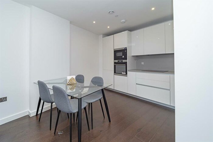 2 Bedroom Apartment To Rent In Senate Building, Lanchester Way, London, SW11