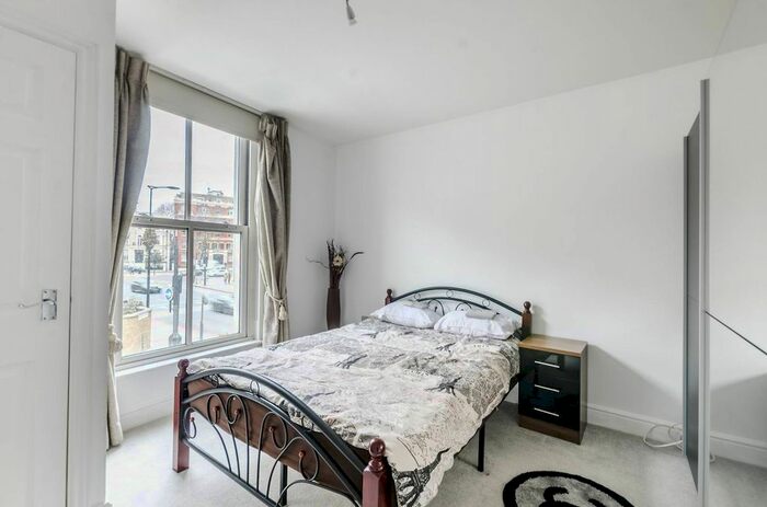 1 Bedroom Flat To Rent In Earls Court Road, Earls Court, London, SW5