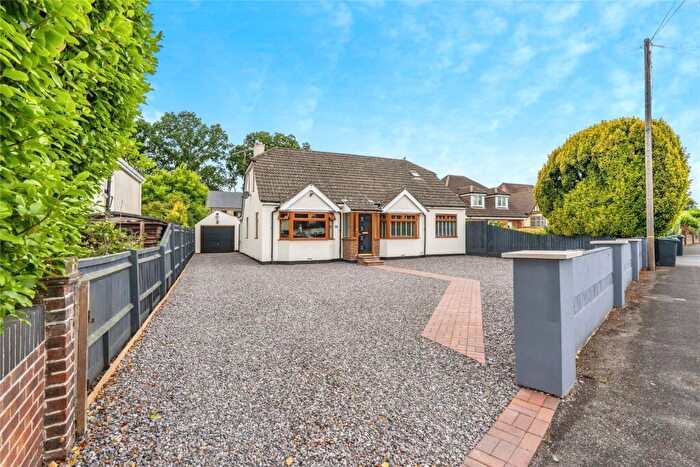 4 Bedroom Detached House For Sale In Lovedean Lane, Waterlooville, Hampshire, PO8