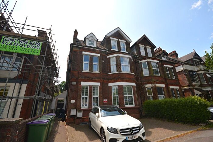 2 Bedroom Flat To Rent In Cheriton Road, Folkestone, CT19