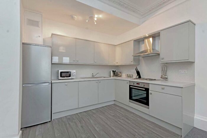 3 Bedroom Flat To Rent In Viewforth Square, Bruntsfield, Edinburgh, EH10