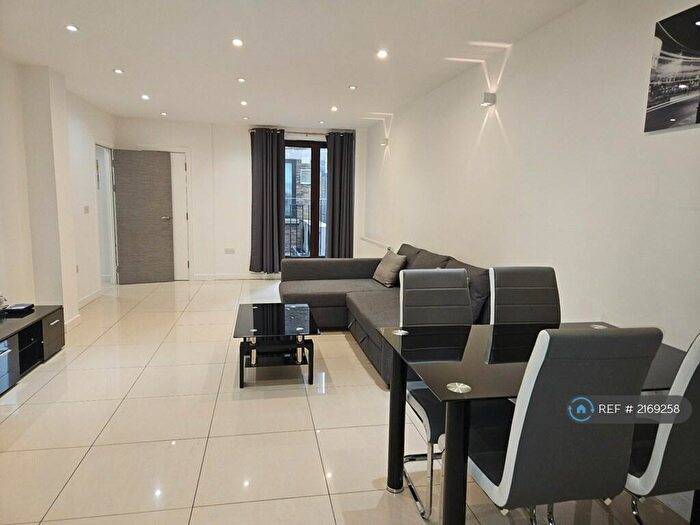 1 Bedroom Flat To Rent In Havana Buildings, London, EC1V