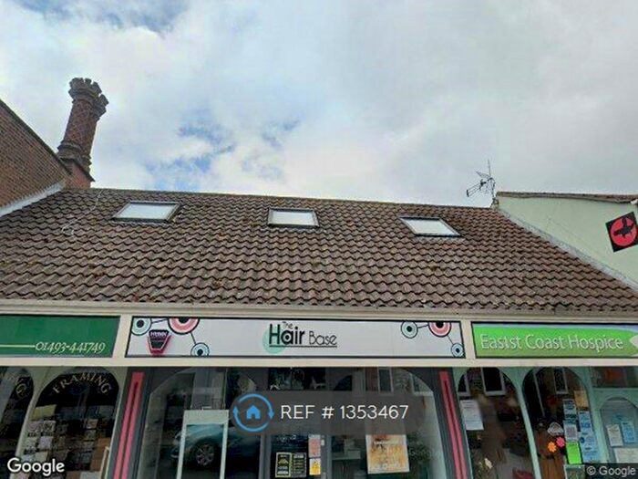 Studio To Rent In High Street, Gorleston, Great Yarmouth, NR31