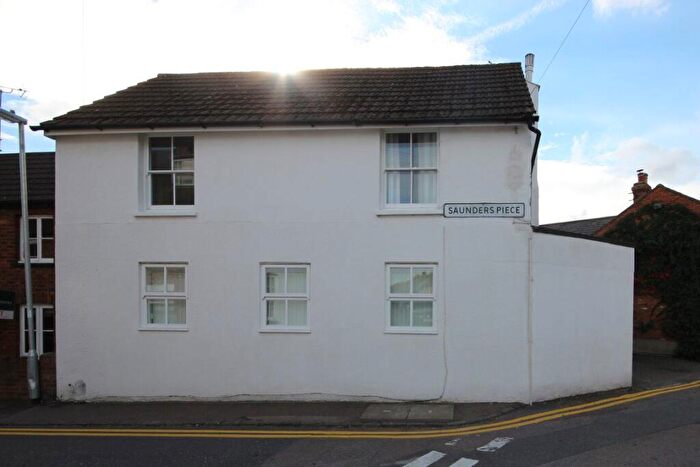 1 Bedroom Apartment To Rent In Saunders Piece, Ampthill, Bedfordshire, MK45