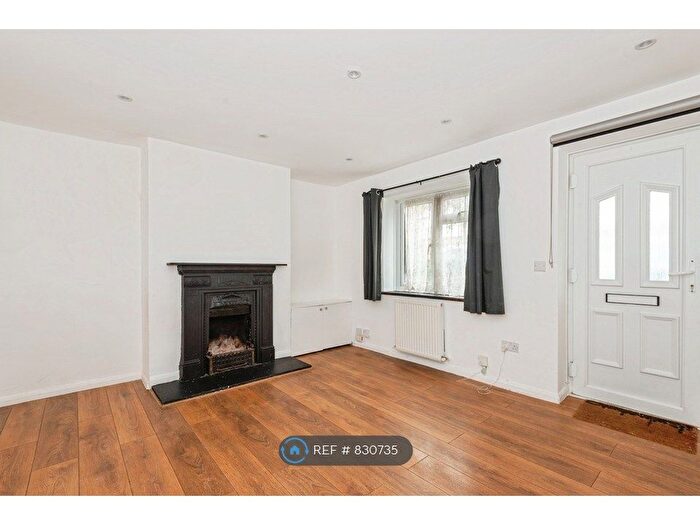 2 Bedroom End Of Terrace House To Rent In Middle Lane, Epsom, KT17