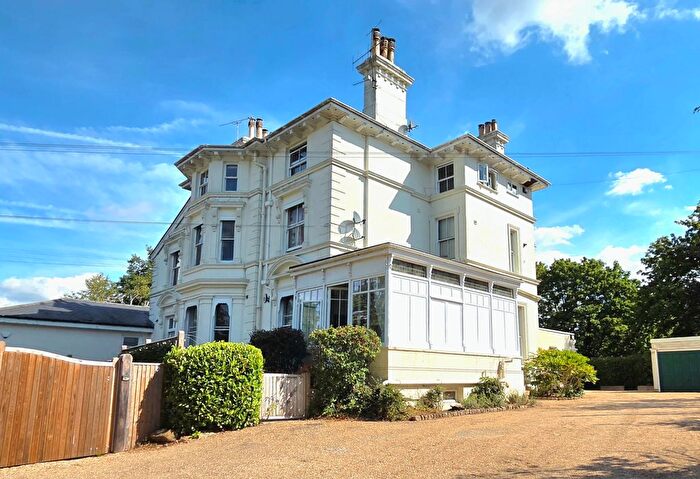 3 Bedroom Flat For Sale In Hurstwood Lane, Tunbridge Wells, Kent, TN4