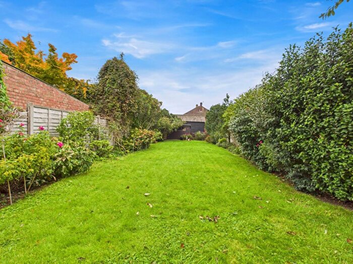 4 Bedroom Semi-Detached House For Sale In Stanwell Road, Ashford, Surrey, TW15
