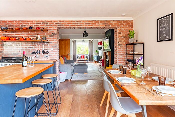 4 Bedroom Semi Detached House For Sale In Breckland Road, Costessey, NR5