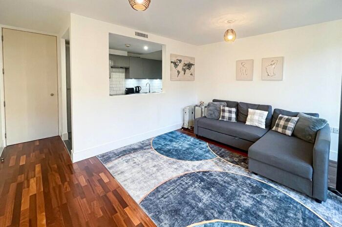 1 Bedroom Apartment To Rent In Burton Place, Castlefield, Manchester, M15