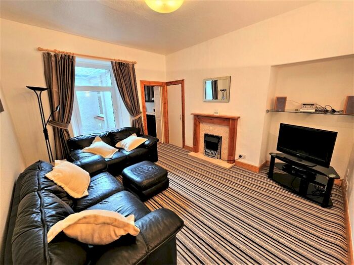 2 Bedroom Flat To Rent In Rosebank Place, Ferryhill, Aberdeen, AB11