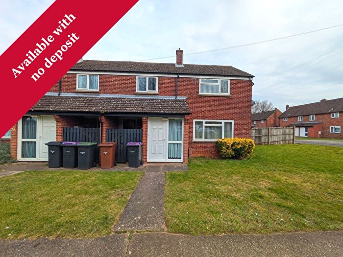 3 Bedroom Terraced House To Rent In North Drive, Cranwell, NG34